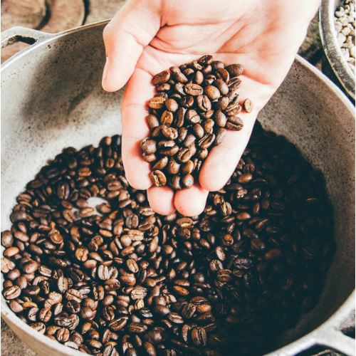 Pflegendes Dusch-Kaffee-Peeling mit Vanille und Macadamia - Würziger Kaffee